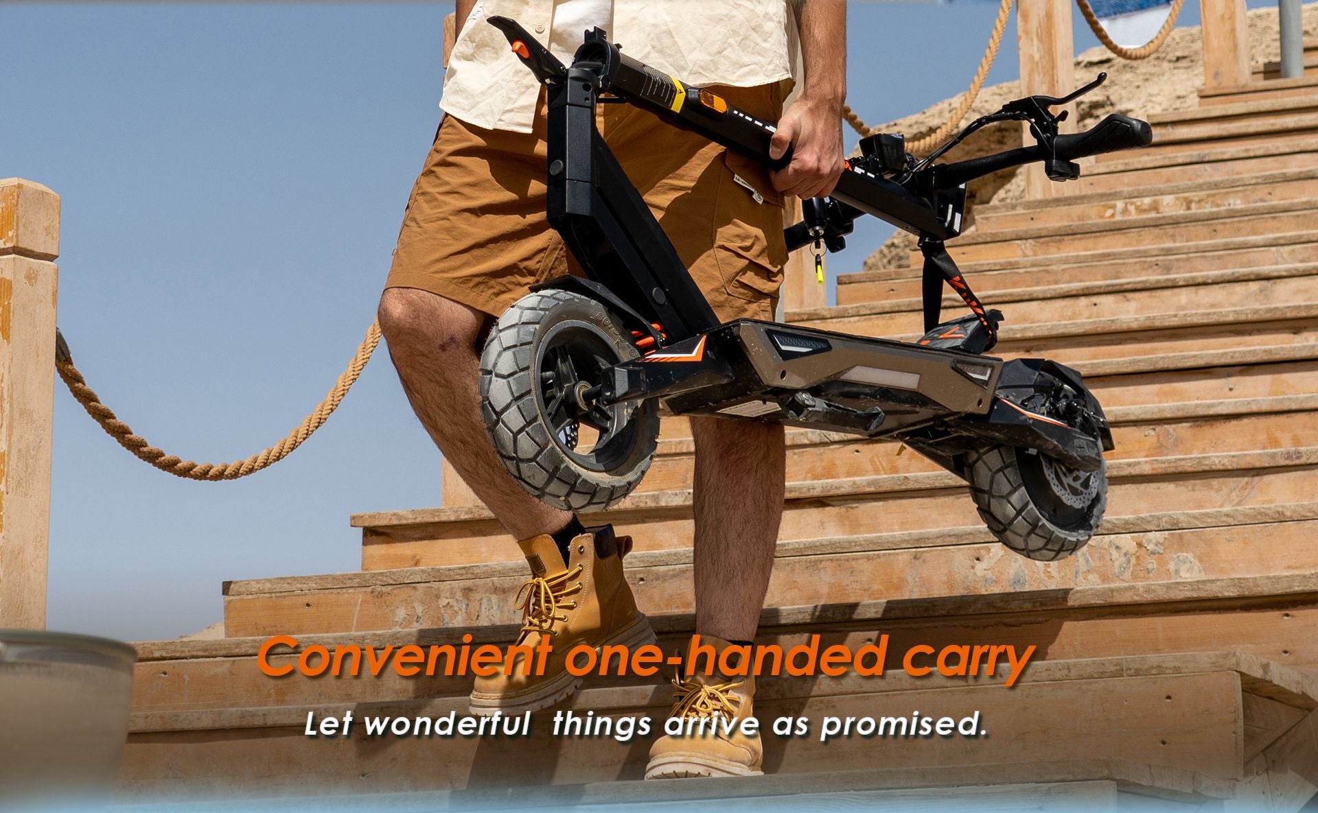 KuKirin T3 folded electric scooter one‑handed carry demonstration, portable design for easy transport when going up stairs and travelling